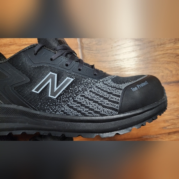 New Balance Men's Composite Safety Toe Black Work Tennis Shoes Brand New - Picture 3 of 13
